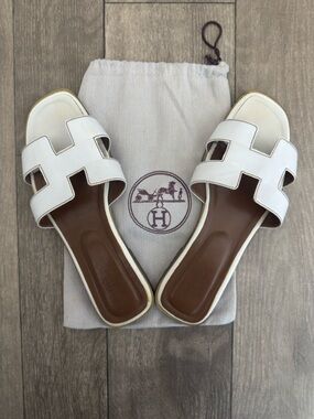 Hermes White H-Logo Leather Slide Sandals with Brown Footbed